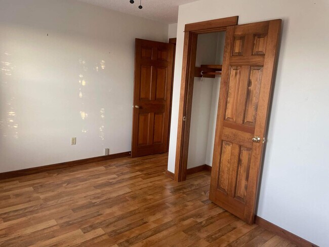 Foto del edificio - 45 Pleasant View Ridge Rd