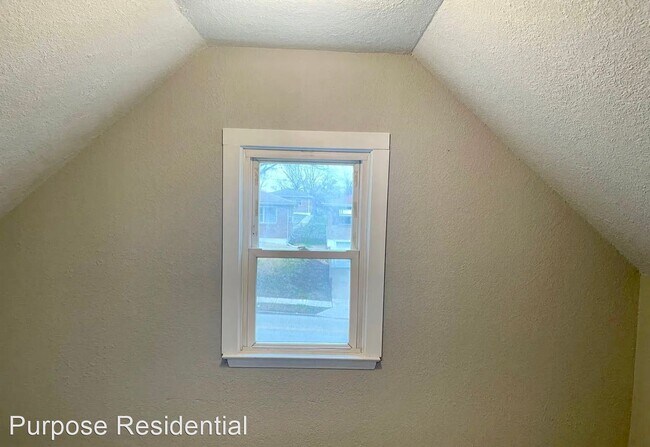 Foto del edificio - 3 br, 1 bath House - 1600 Winchester Ave