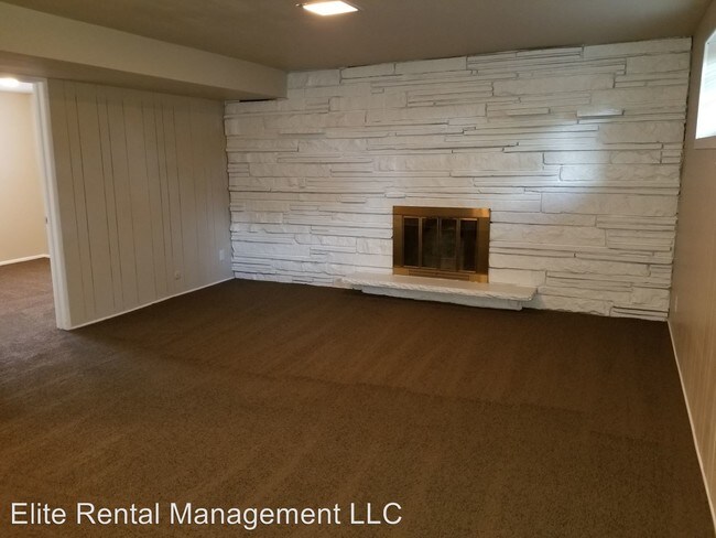 Building Photo - 4521 Westpoint Dr