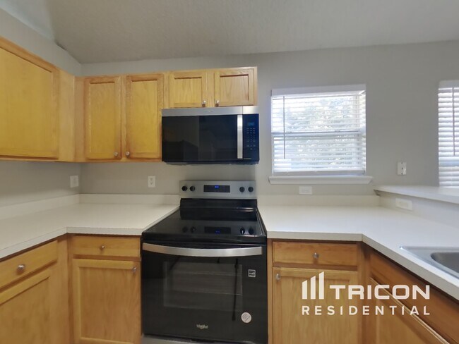 Foto del edificio - 12048 Coachman Lakes Way