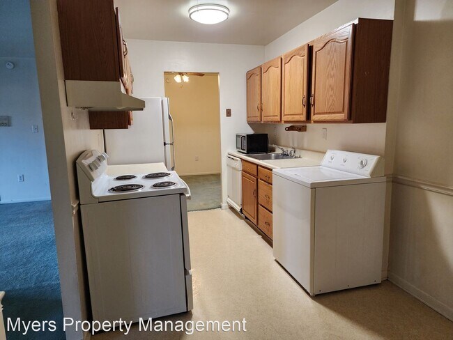 Building Photo - 1 br, 1 bath House - 10 Essex Hall