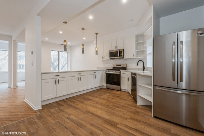 Foto del edificio - 1112 N Oakley Blvd