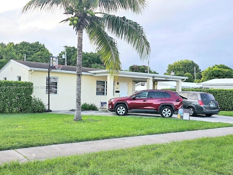 Photo - 1000 NE 13th Avenue Unit