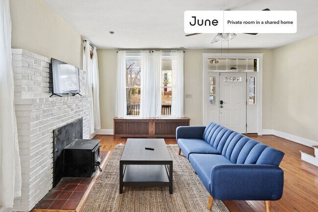 Foto del edificio - Room in Shared 5 bed/3 bath home in Brookland