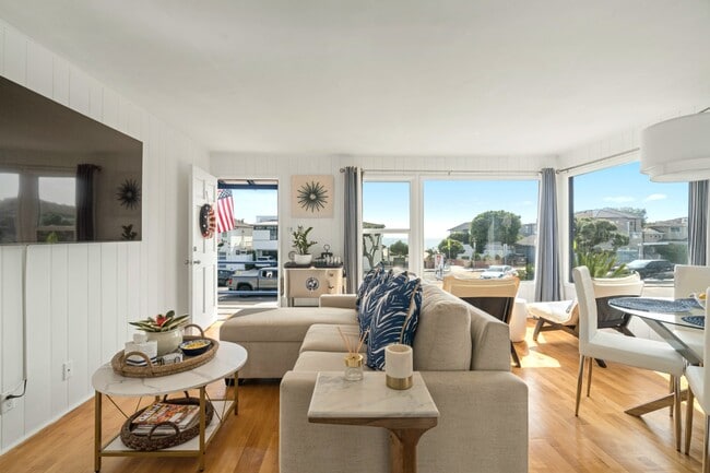 Foto del edificio - 2464 Hermosa Ave