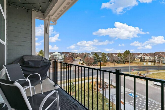 Foto del edificio - 1875 Fall River Dr