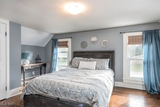 Building Photo - 6287 Riverview Rd