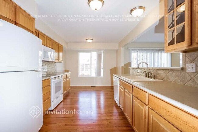 Foto del edificio - 524 Fox Run Cir