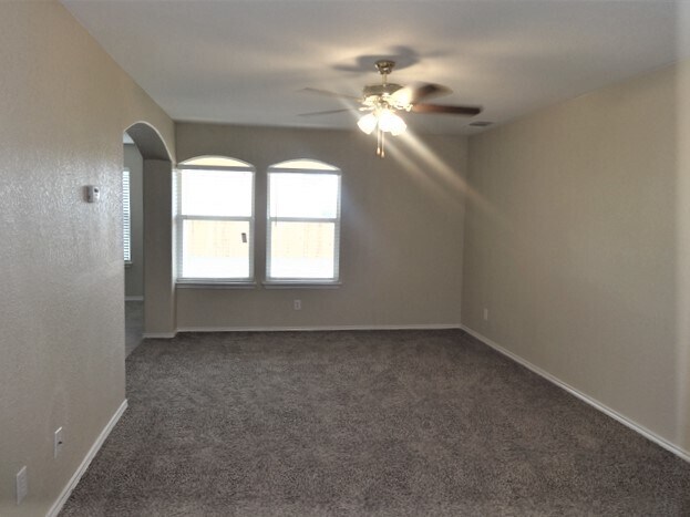 Building Photo - 1003 Avocet