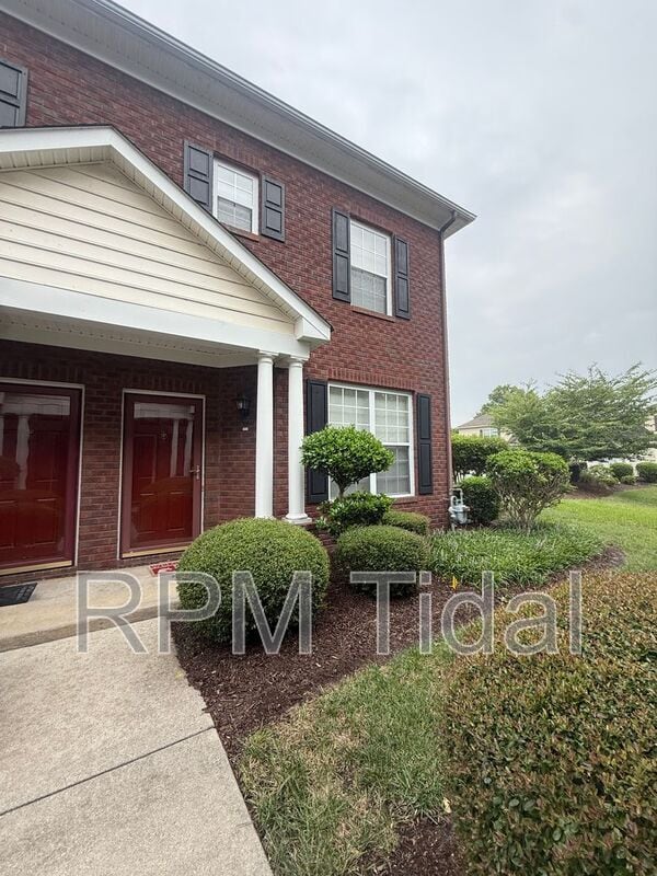 Building Photo - 5813 Ludington Dr