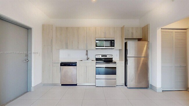 Foto del edificio - 519 SW 5th Ave