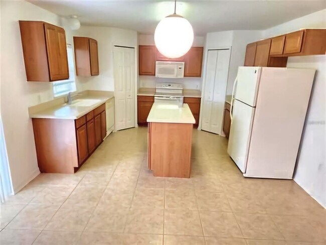 Foto del edificio - 15519 Willet Ct