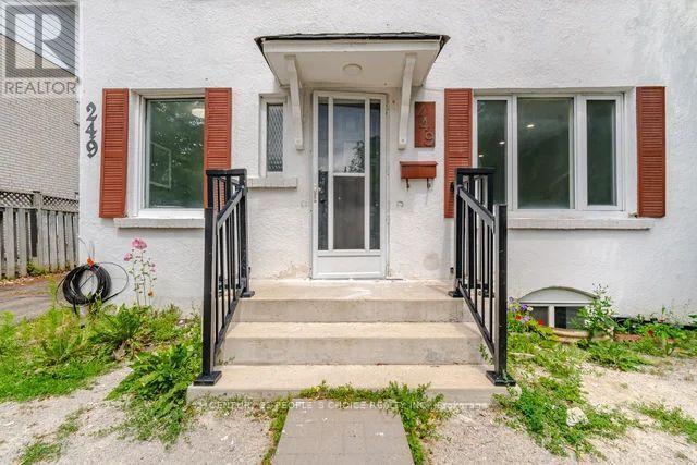 Photo du bâtiment - 249 Burnhamthorpe Rd