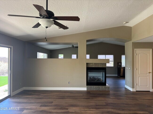 Building Photo - 17553 W Polaris Dr