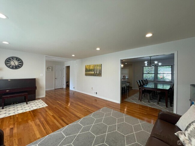 Foto del edificio - 10 Barkley Ct
