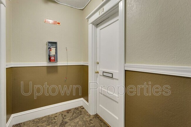 Foto del edificio - 2109 NW Irving St