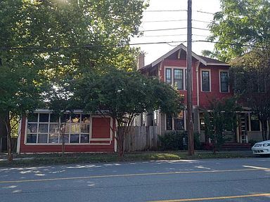 Building Photo - 1905 Main St