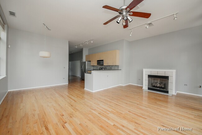 Building Photo - 324 N Jefferson St