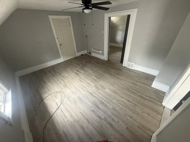 Foto del edificio - 4067 E 57th St