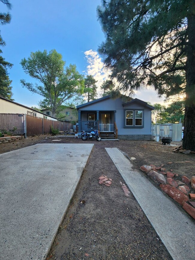 Building Photo - 4424 E Wintergreen Rd