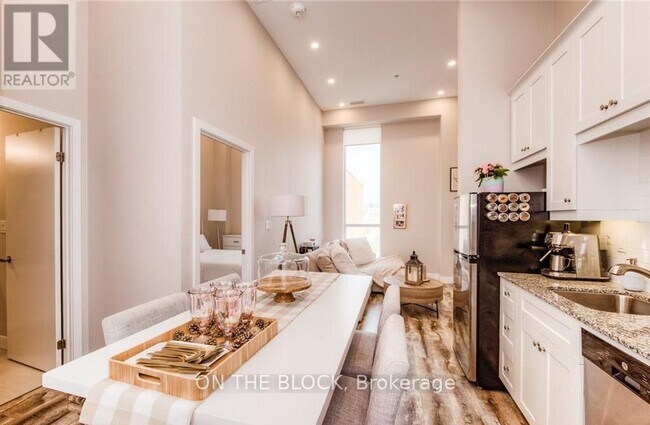 Photo du bâtiment - 100 Garment St