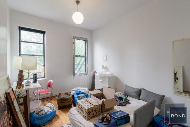 Foto del edificio - 236 S 3rd St