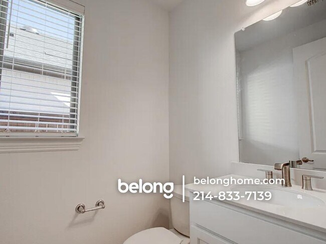 Foto del edificio - 3138 Casablanca St