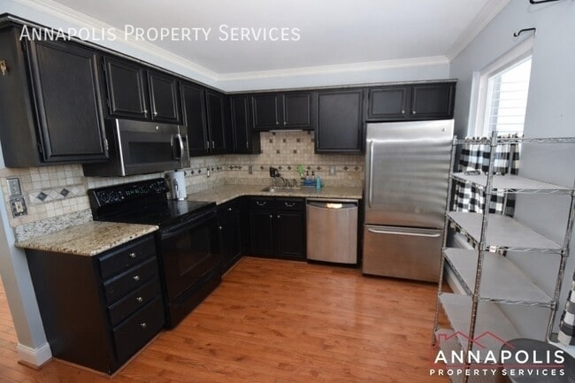 Building Photo - 2443 Vineyard Ln