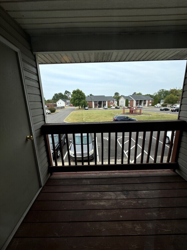 Foto del edificio - 4109 Blue Lick Ct