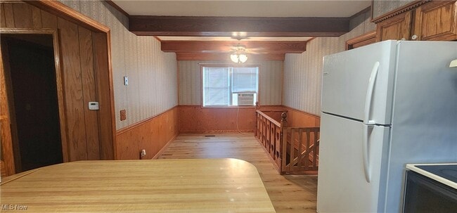 Foto del edificio - 9090 Radcliffe Rd