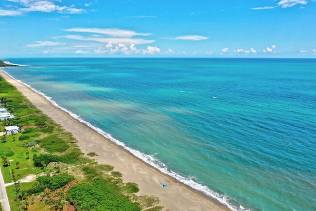 Foto del edificio - 2400 S Ocean Dr