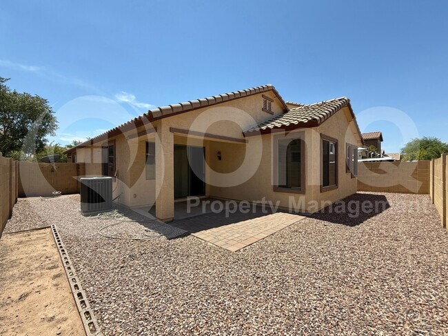 Foto del edificio - 4072 E Cherry Hills Dr