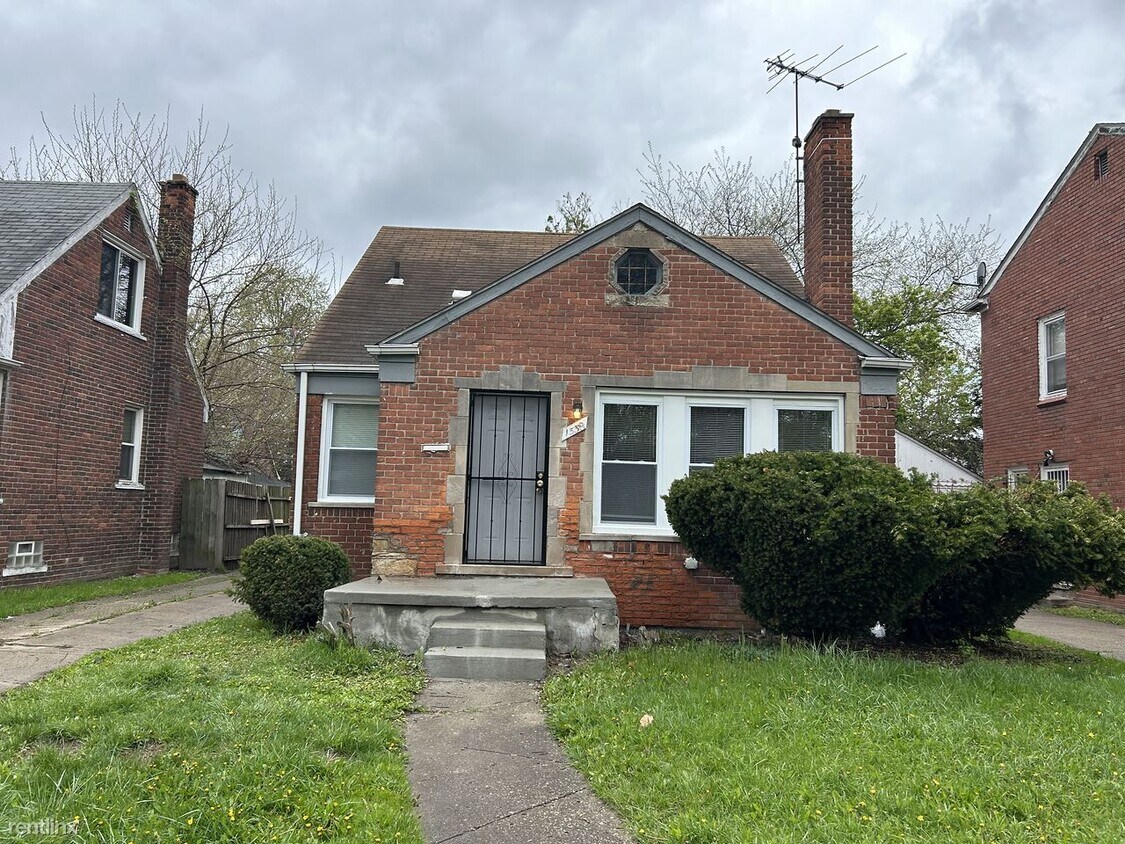 15319 Evergreen Rd, Detroit, MI 48223 House Rental in Detroit, MI