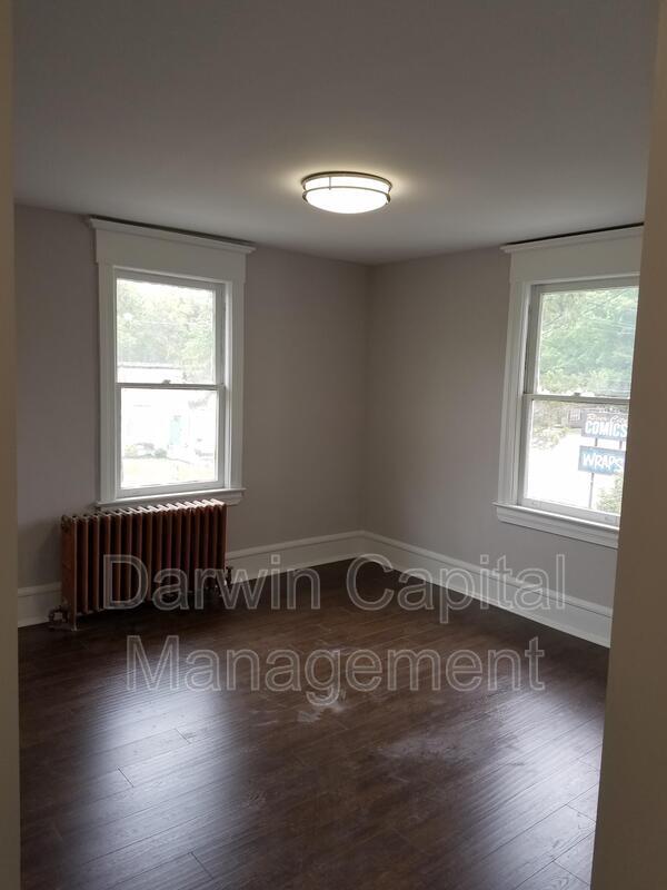 Foto del edificio - 165 W White Horse Pike