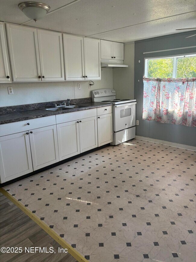 Foto del edificio - 202 2nd Way