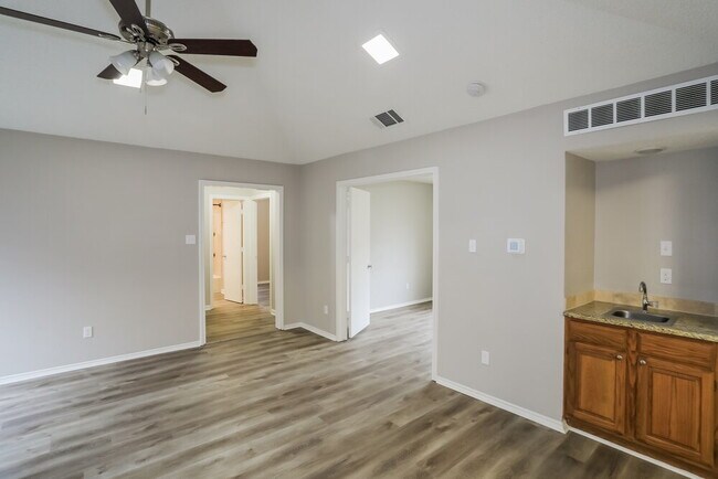 Foto del edificio - 2540 Sundance Ln
