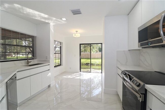 Building Photo - 9337 W Sunrise Blvd