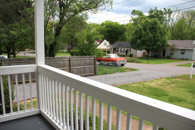 Building Photo - Stellar Inglewood Cottage!! Prime location...