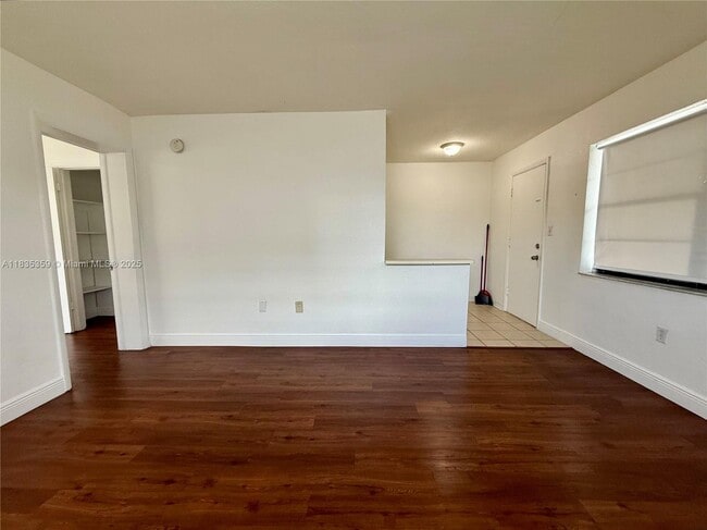 Building Photo - 6780 SW 44th St