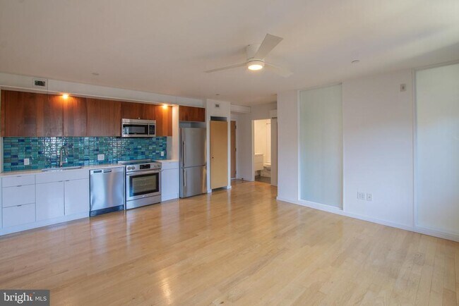 Foto del edificio - 152 W Laurel St