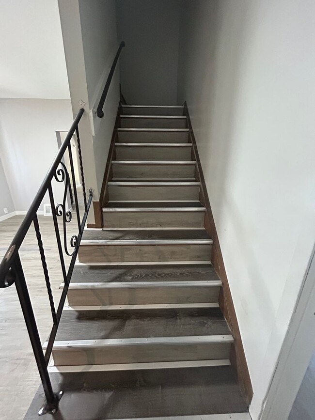 Foto del edificio - Charming 3-Bedroom Property in Prime Location