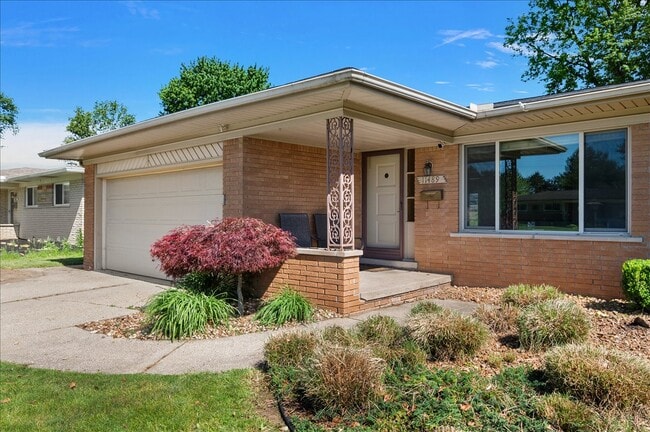 Building Photo - 11489 Anna Lisa Dr