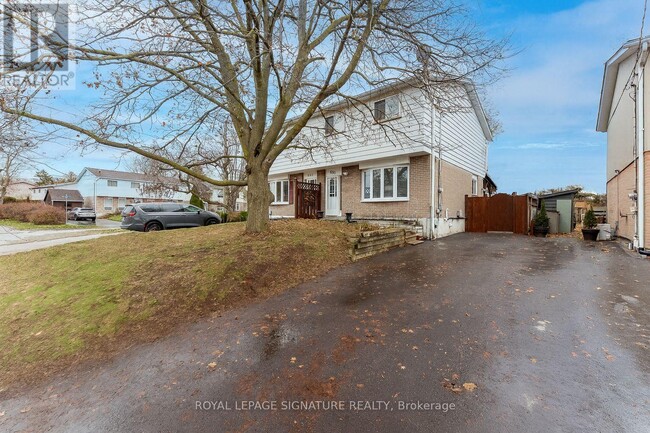 Building Photo - 690 Elgin St