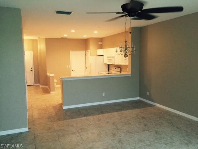 Building Photo - 8441 Village Edge Cir