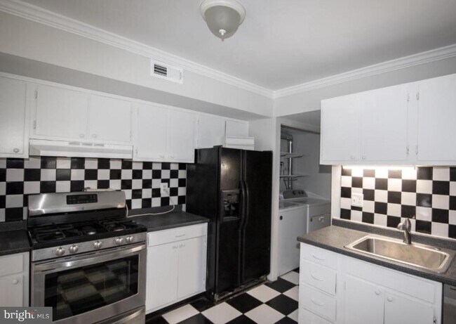 Foto del edificio - 2030 Royal Fern Ct