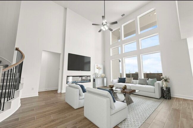 Building Photo - 8706 Gleaming Vlg Wy
