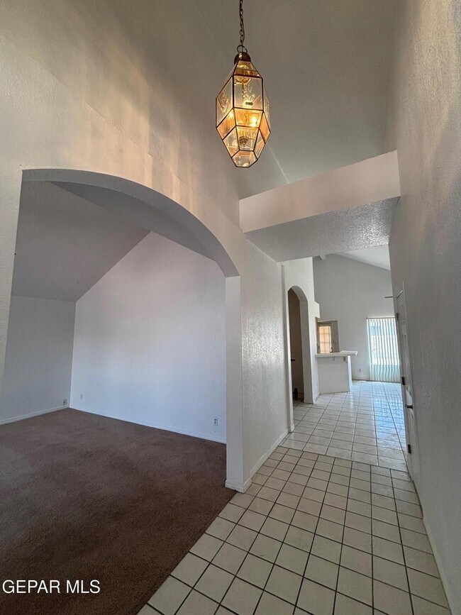 Foto del edificio - 7660 Le Conte Dr