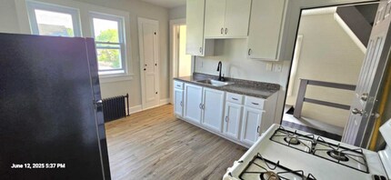 Building Photo - 233 Lester Ave