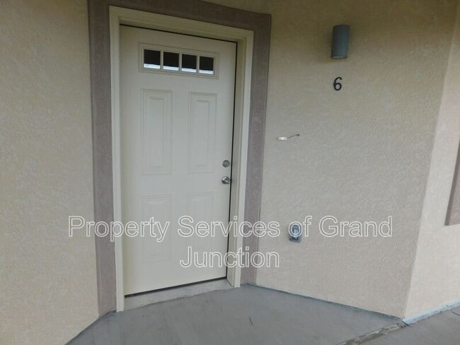 Photo - 668 Brookwillow Dr Apartment