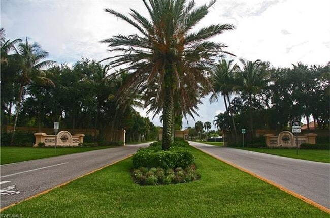 Foto del edificio - 615 Rose Garden Rd